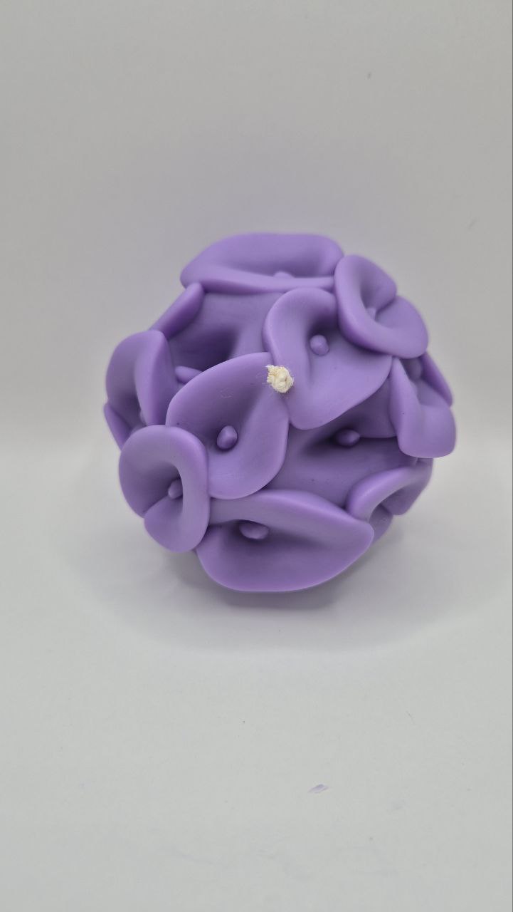 Calla Bloom Sphere Candle